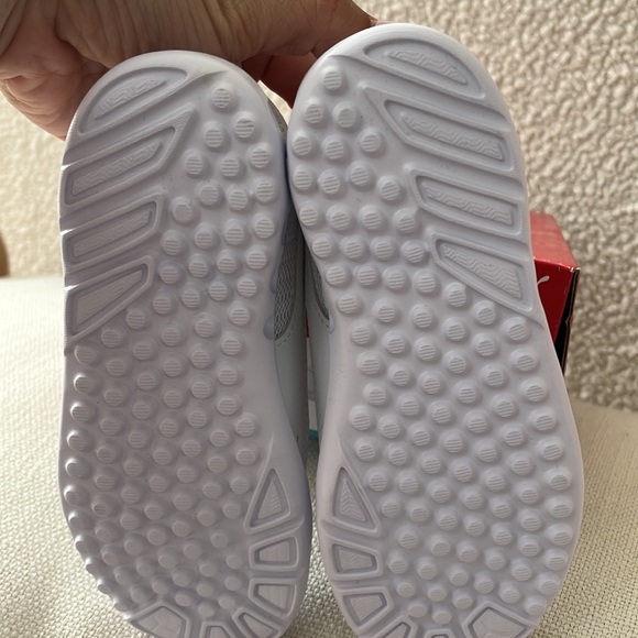 🤍NWT🤍 Puma Carson 2V soft-foam laceless sneakers - Picture 7 of 7